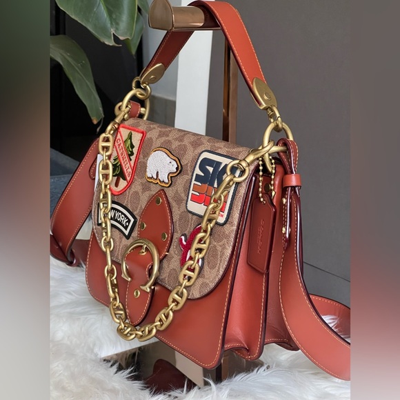 💰SOLD - C6837 - Coach Beat Shoulder Bag in Signature Canvas with Patches - Picture 3 of 15
